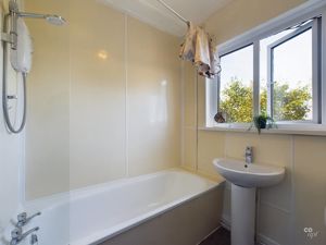 bath- click for photo gallery